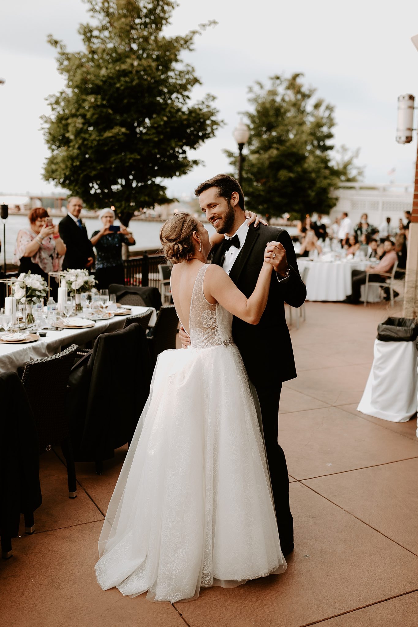 Lake Erie Wedding Venues Lakeside Weddings Mariah