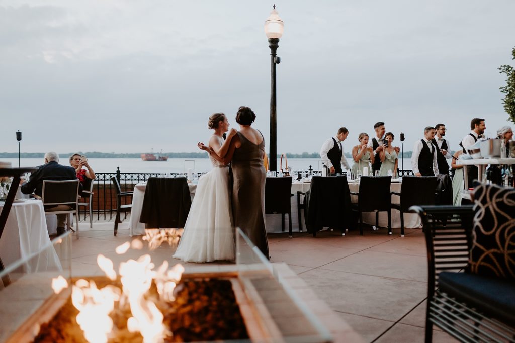 Lake Erie Wedding Venues Lakeside Weddings Mariah