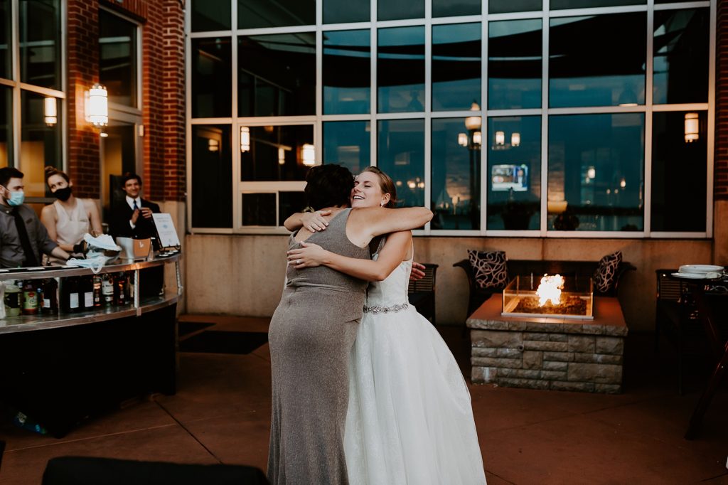 Lake Erie Wedding Venues Lakeside Weddings Mariah