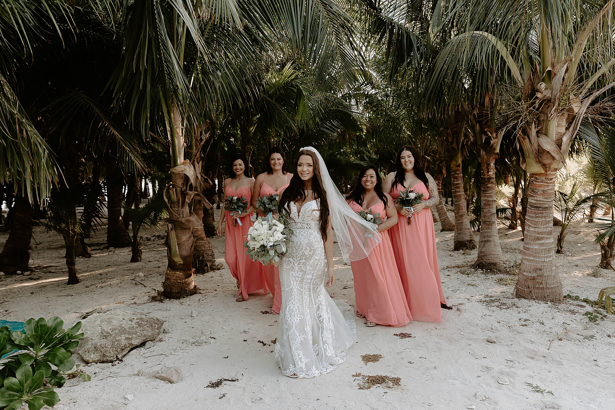 Mexico destination wedding photographer Mariah Treiber photo & film