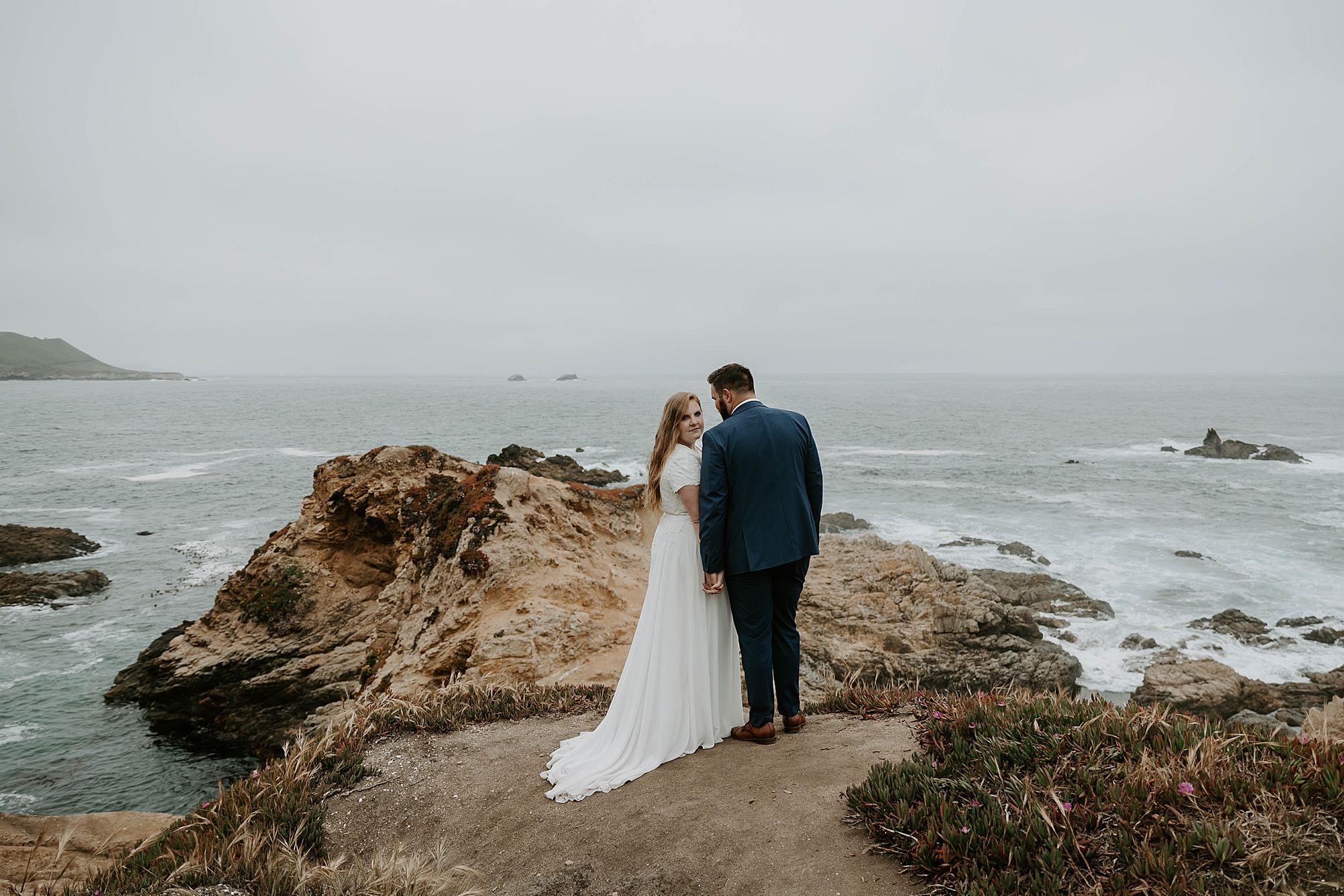 Big Sur Elopement photographed by Mariah Treiber Photography