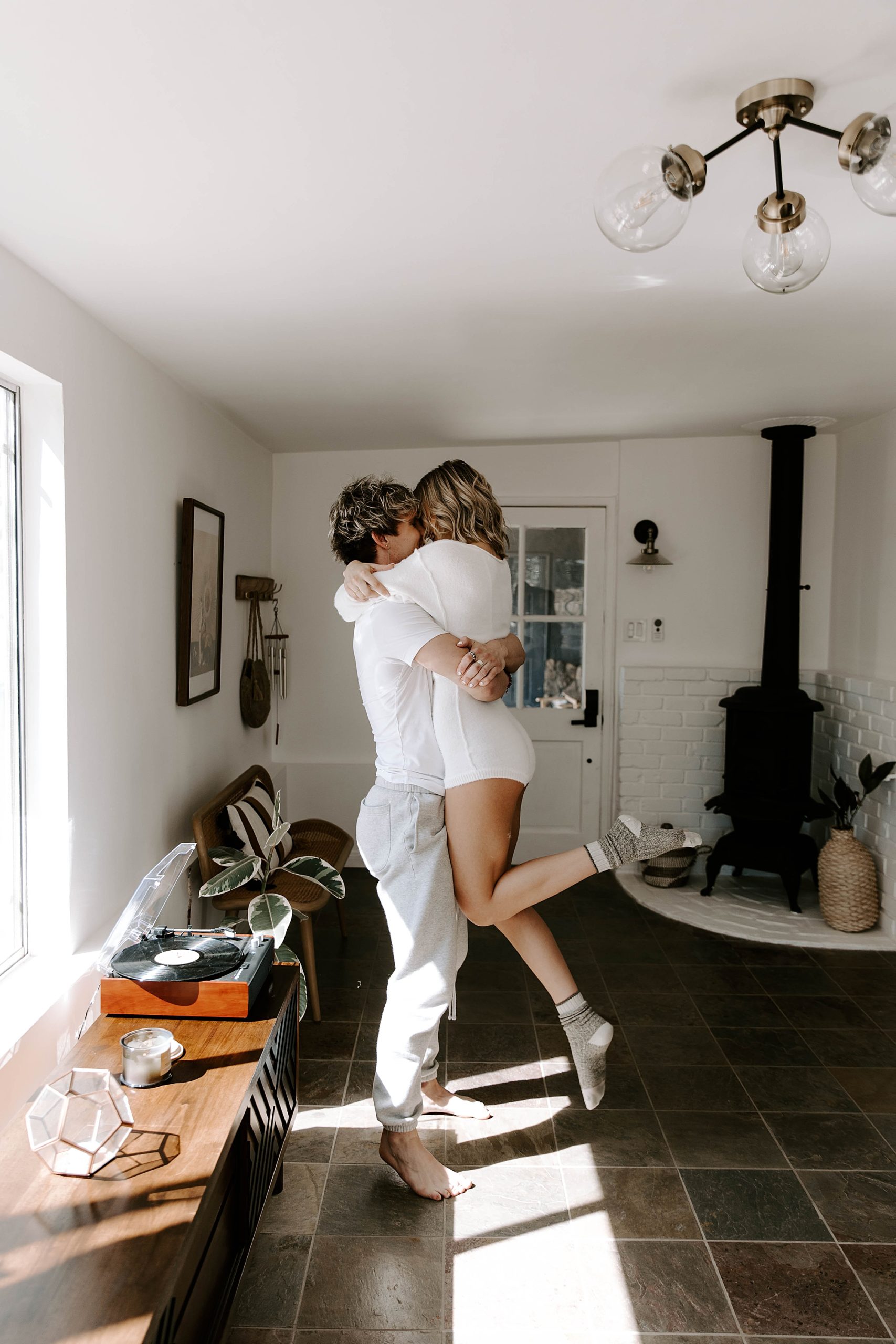 at home lifestyle engagement photos