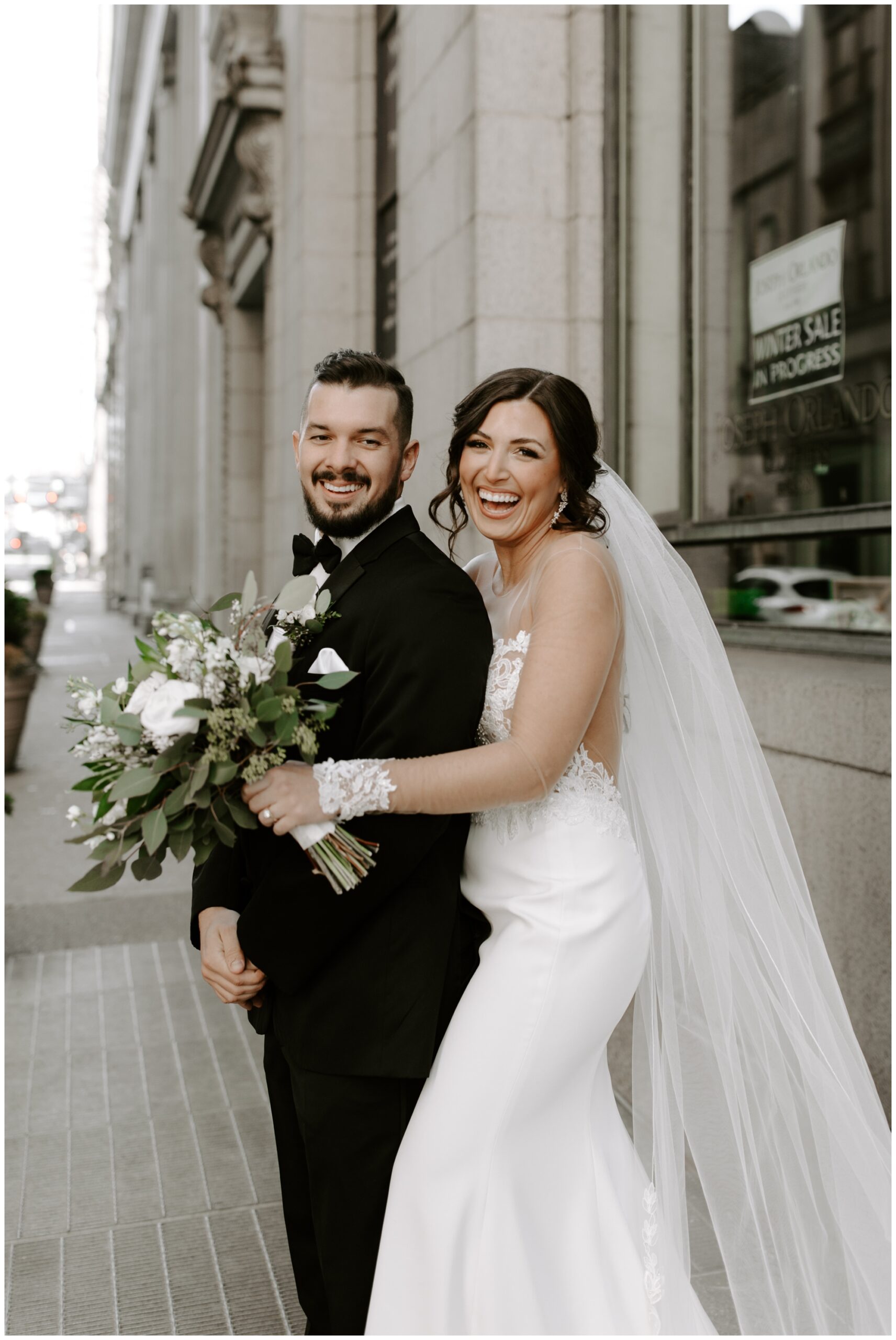 downtown Pittsburgh wedding portraits